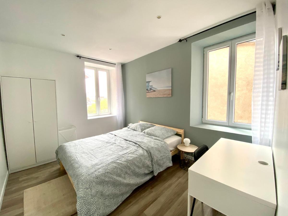 Apartment Tres Beau T2 42m2 Lumineux, Moderne Et Renove Avec Fibre Belfort